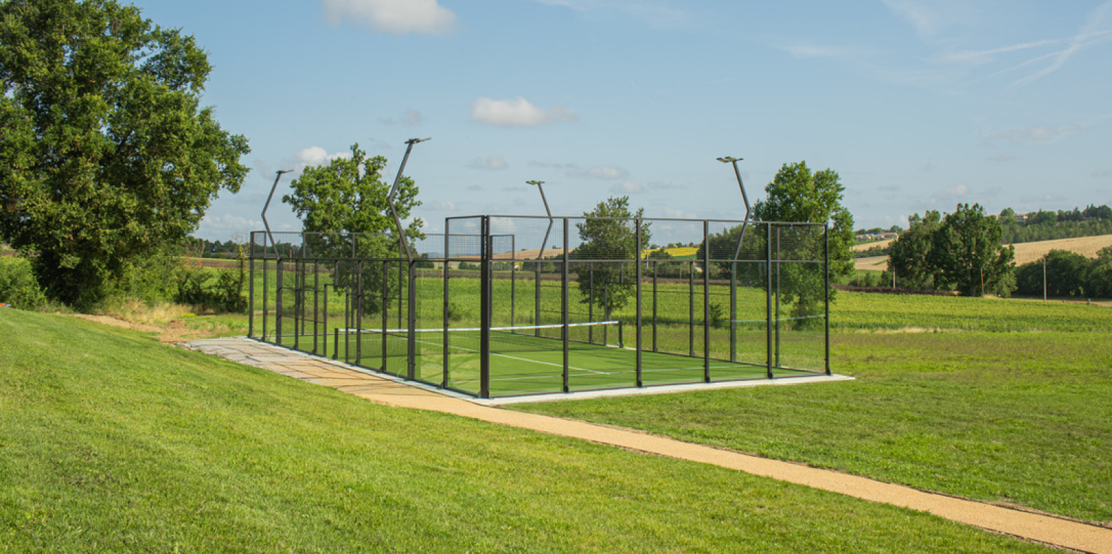 Terrain de padel extérieur la bélonie