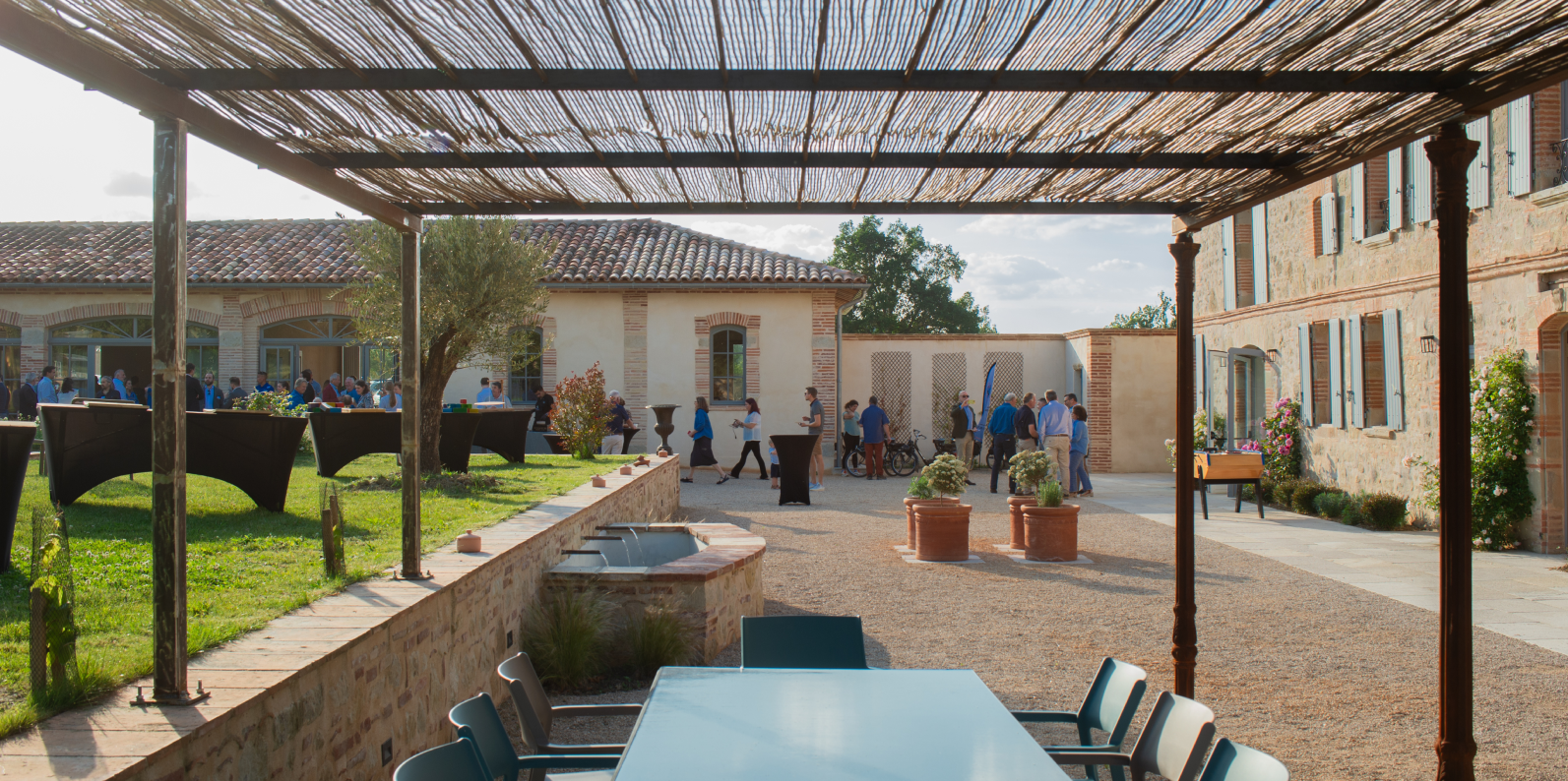 Extérieur la bélonie Jardin arboré